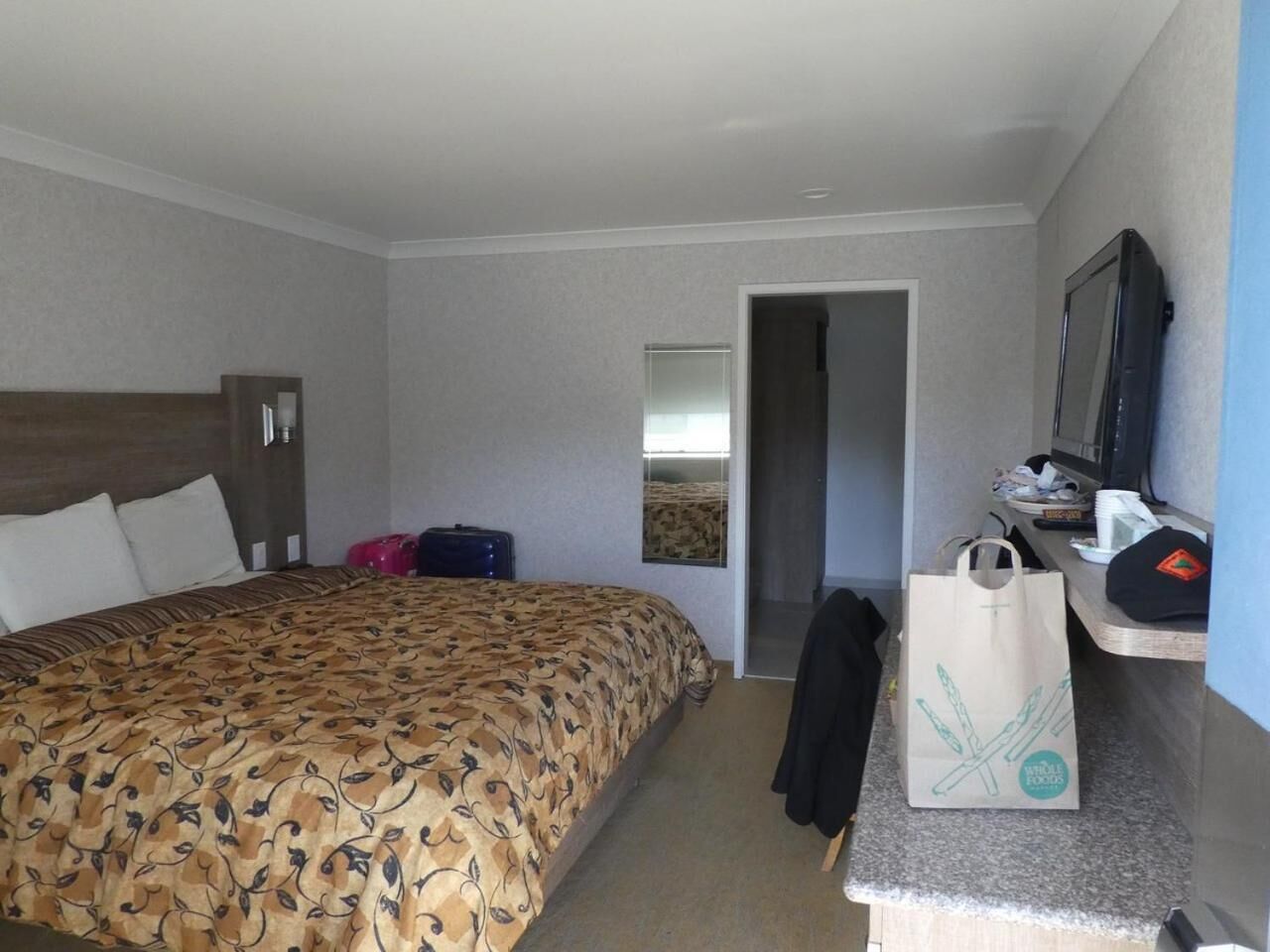 desk, blackout curtains, iron/ironing board, free wifi