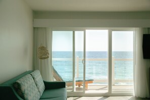 Room, 1 King Bed, Beachfront | In-room safe, iron/ironing board, free WiFi, bed sheets