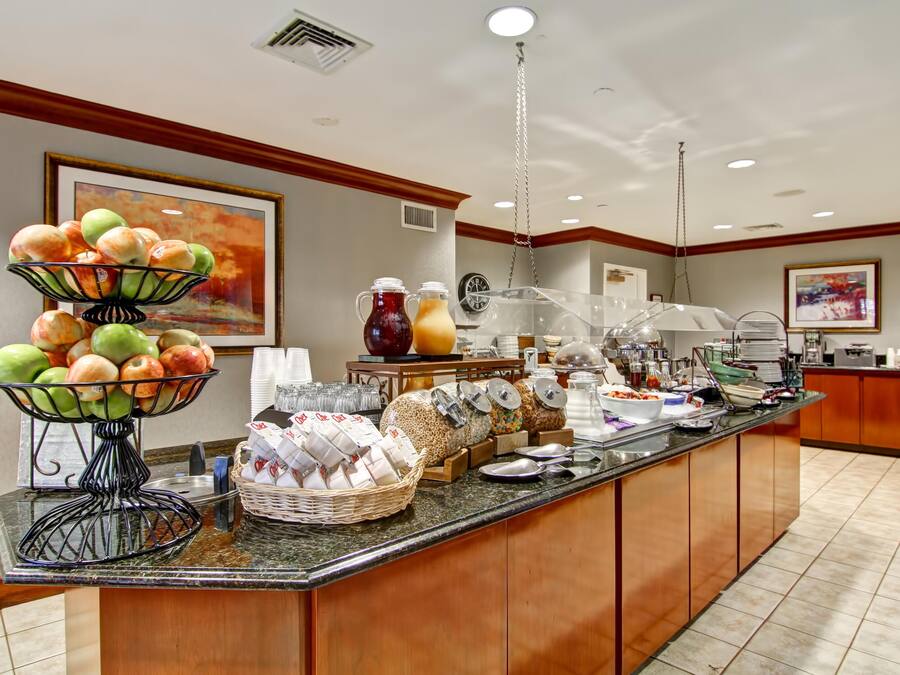 Colazione a buffet inclusa, servita tutte le mattine