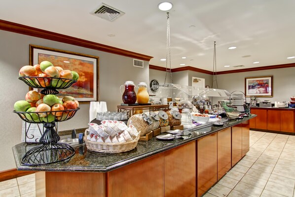 Free daily buffet breakfast 