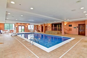 Indoor pool - Homewood Suites by Hilton Stratford (Stratford)