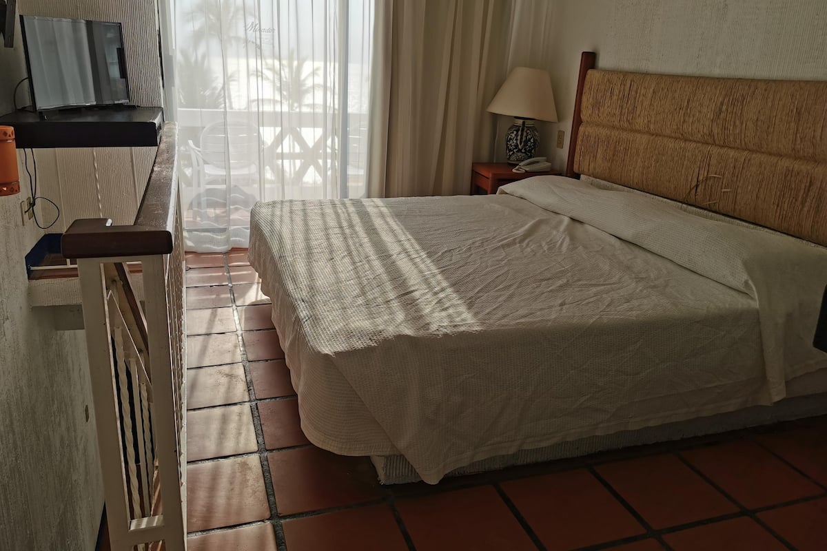 1 bedroom, minibar, in-room safe, blackout drapes