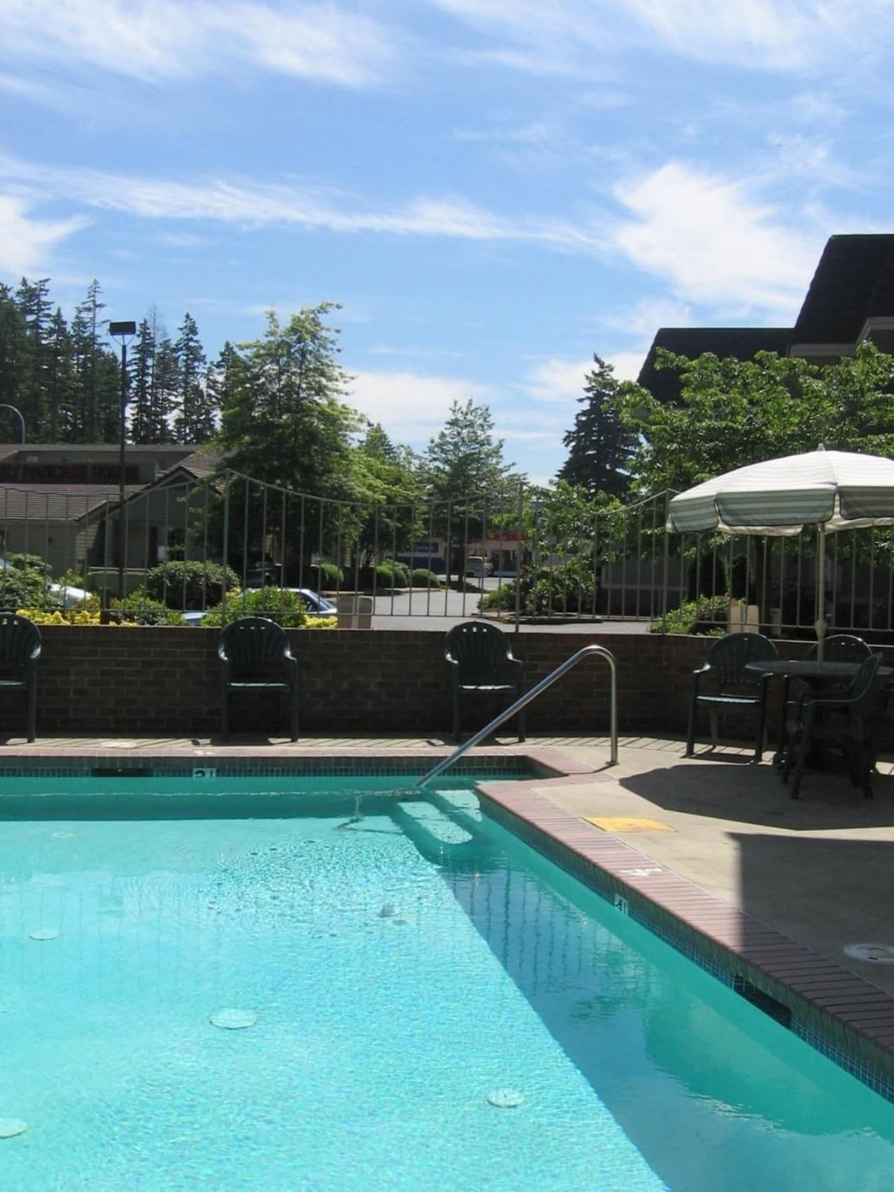 Photo - Redmond Inn
