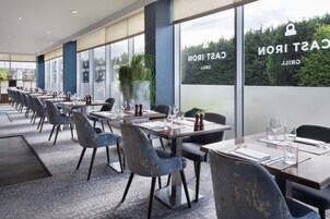 Serveert ontbijt en diner