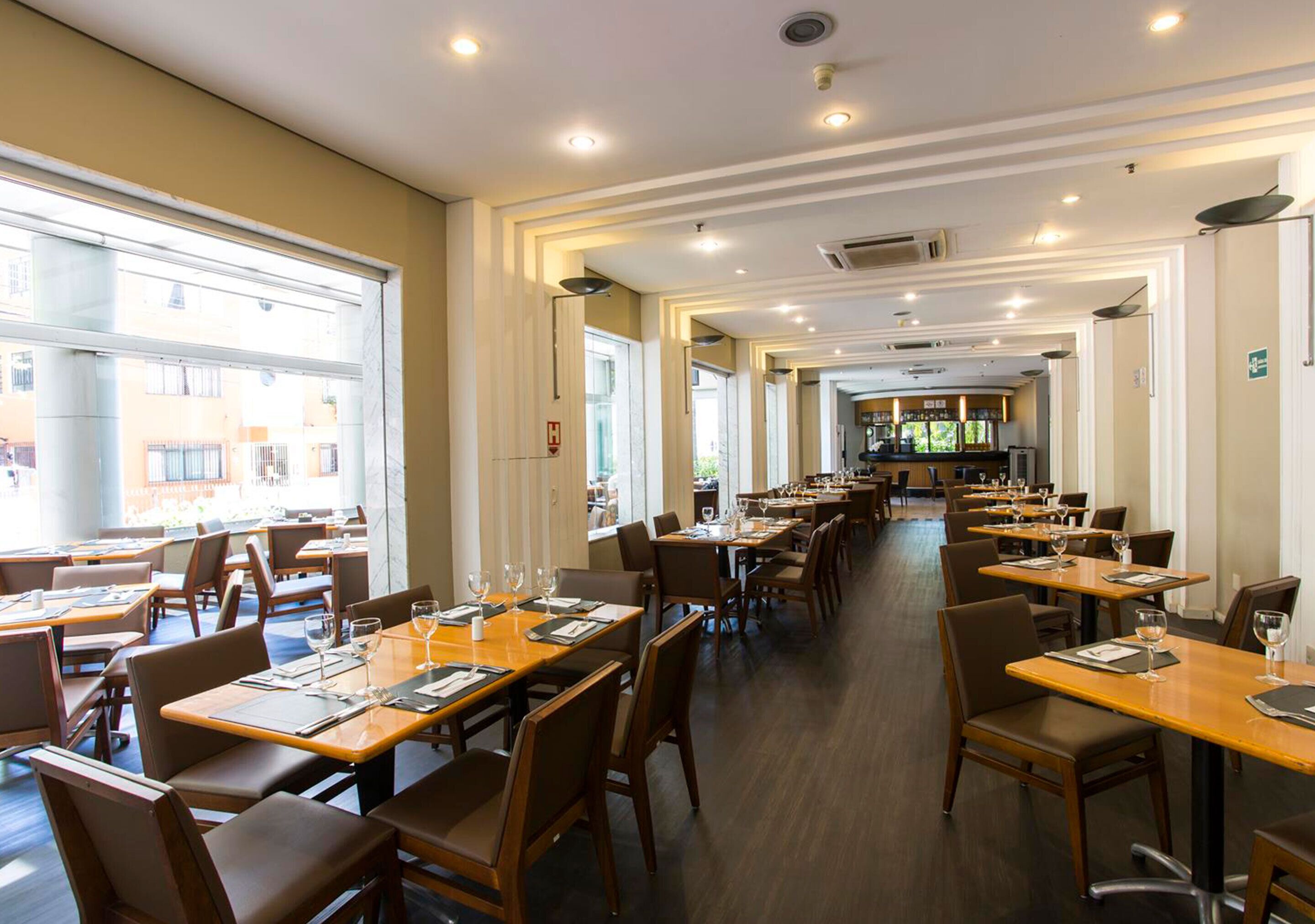 breakfast, lunch, dinner served; international cuisine, garden views