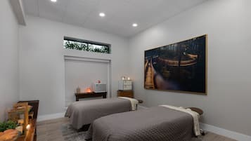 Deep-tissue massages, Swedish massages, 2 treatment rooms, massages