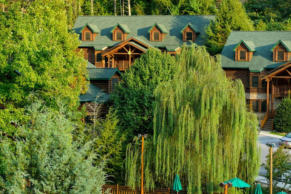 Westgate Smoky Mountain Resort & Water Park
