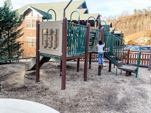 Children’s play area – outdoor