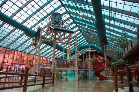Westgate Smoky Mountain Resort Water Park - Image 4
