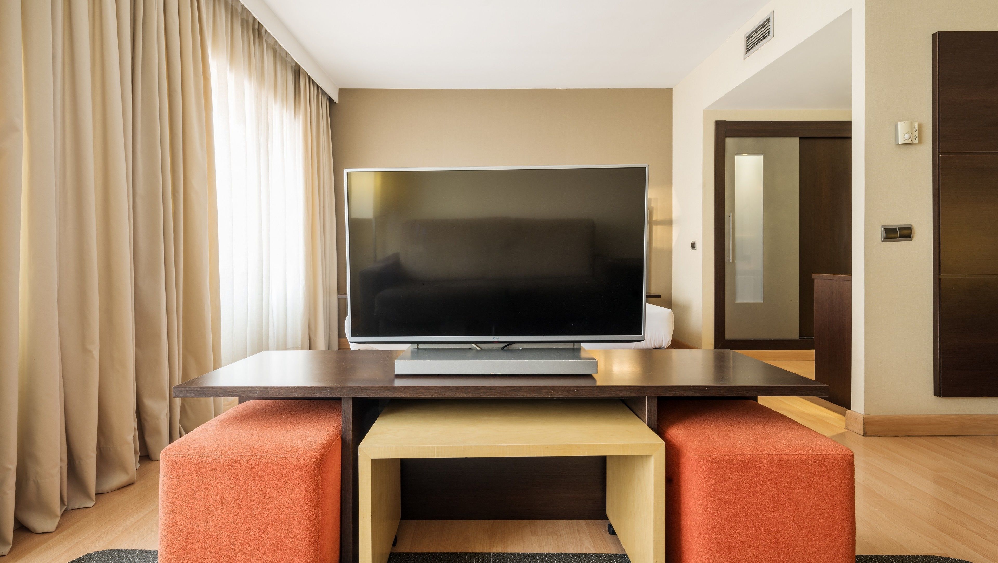 1 bedroom, down duvets, in-room safe, desk