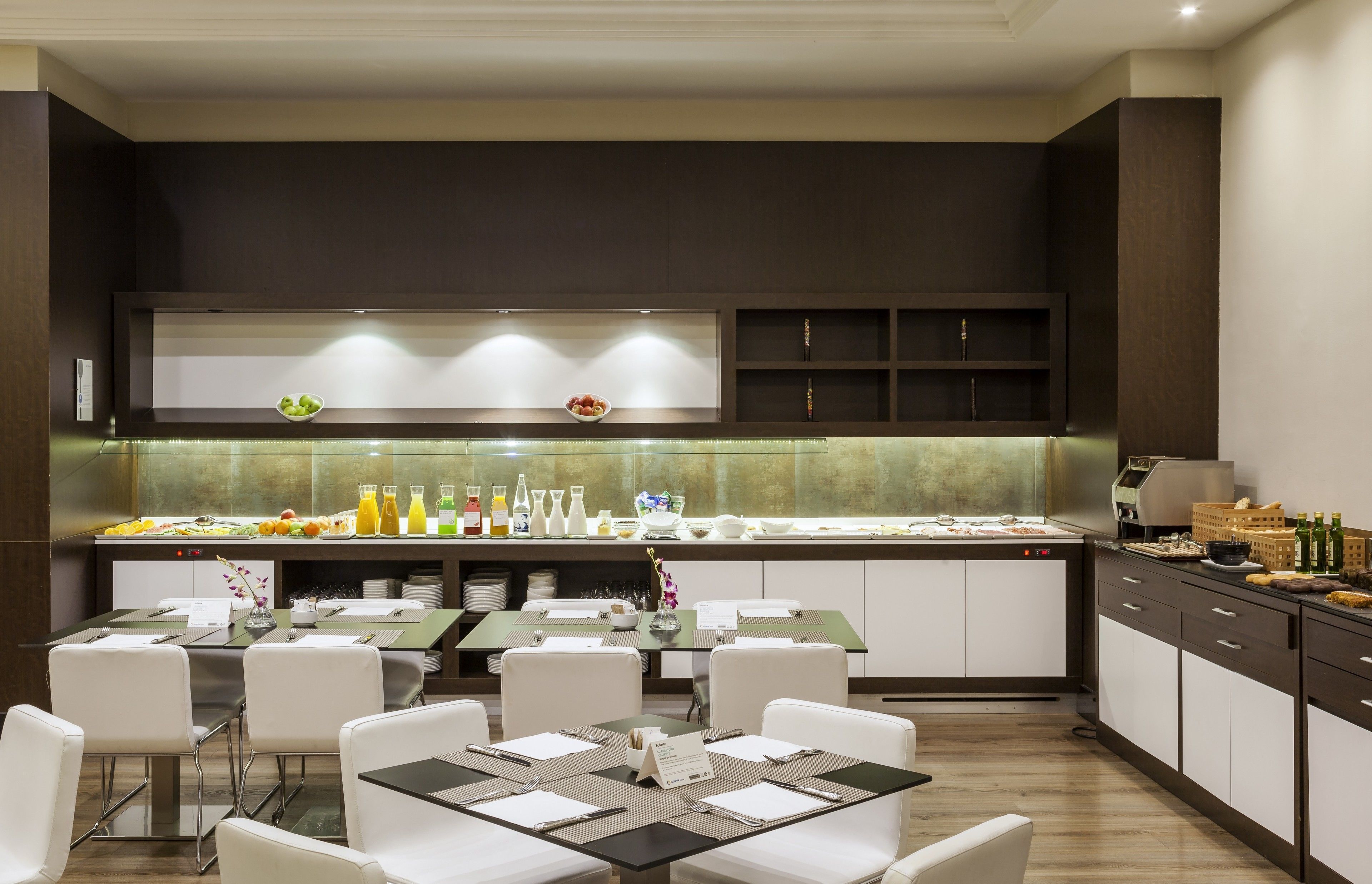 Daily buffet breakfast (EUR 18.00 per person)