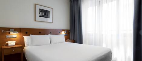 Standard-Doppelzimmer | Minibar, Zimmersafe, Schreibtisch, Verdunkelungsvorhänge