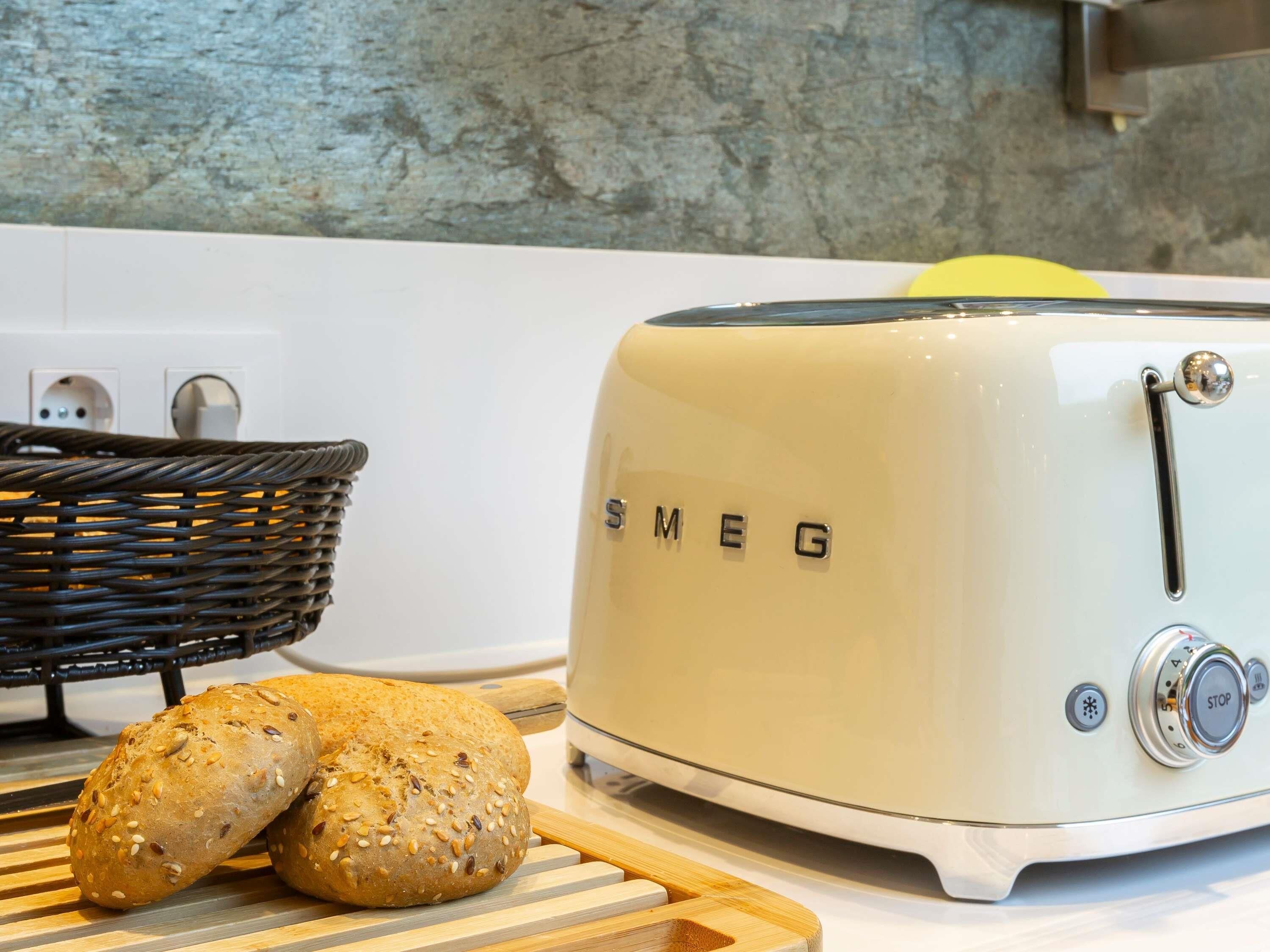 daily buffet breakfast (eur 15 per person)