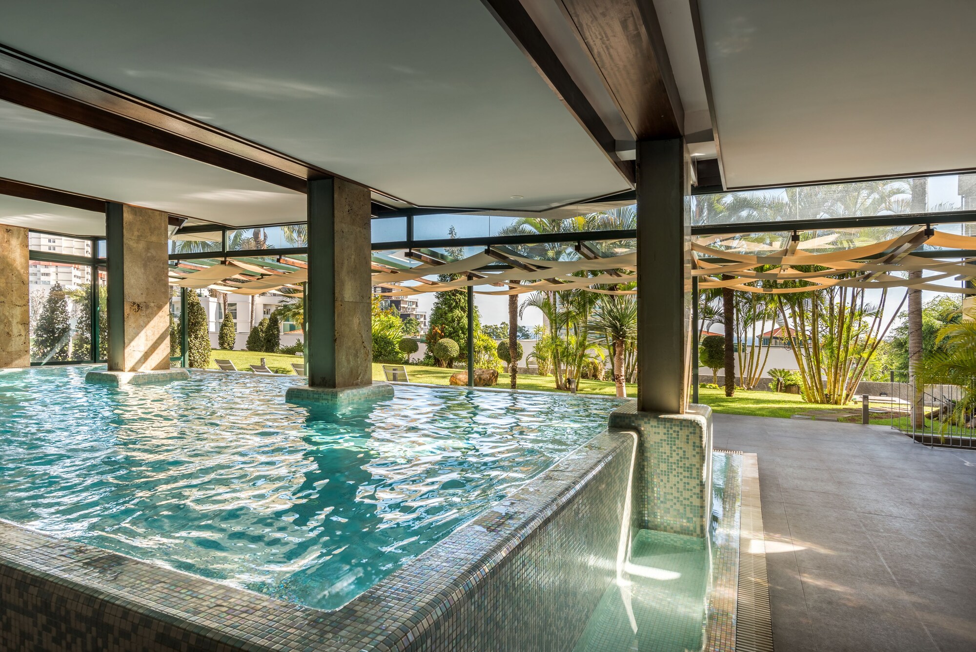 4 Star Hotels