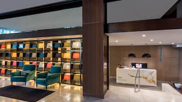 Couples treatment rooms, sauna, body treatments, aromatherapy