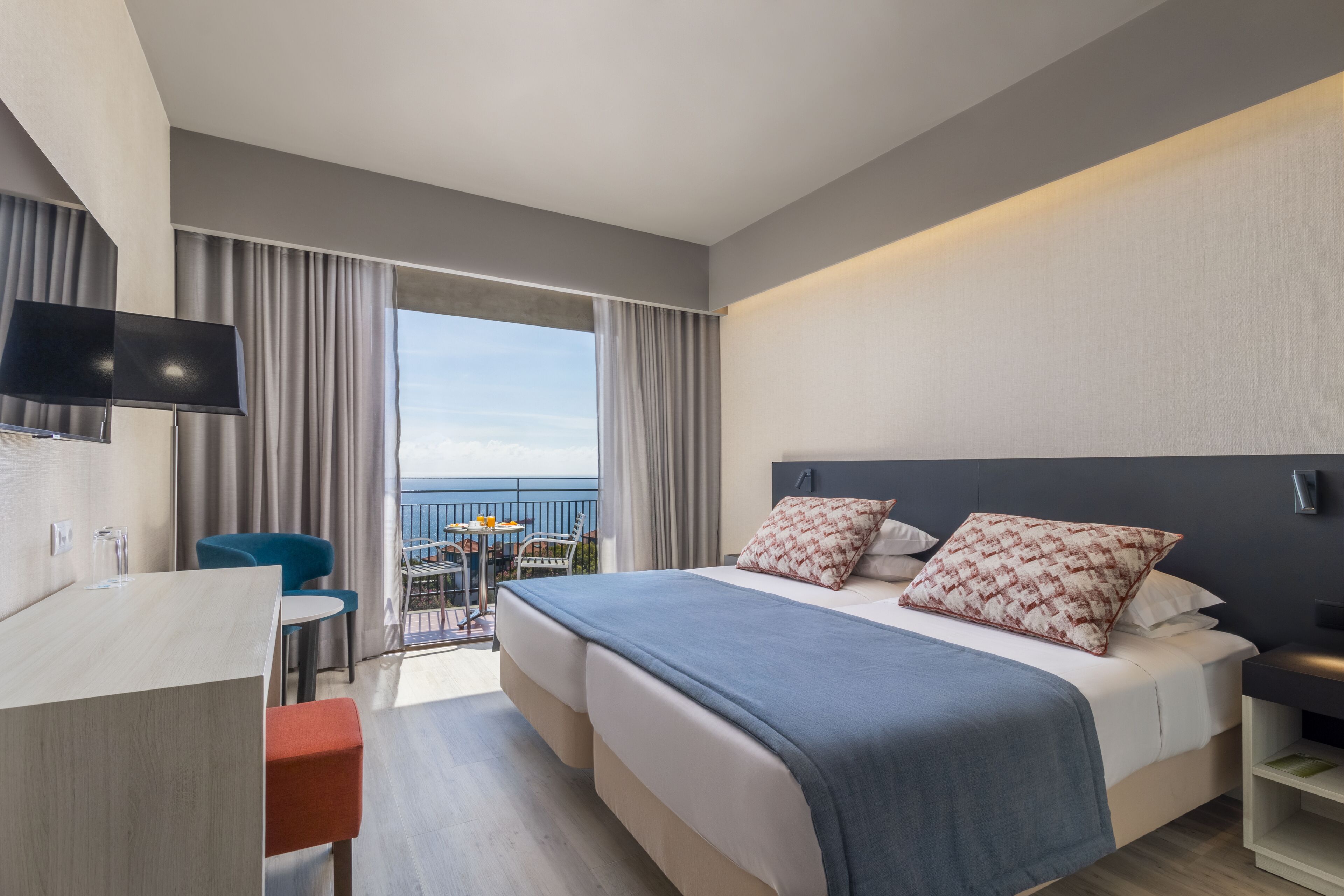 minibar, in-room safe, blackout curtains, free wifi