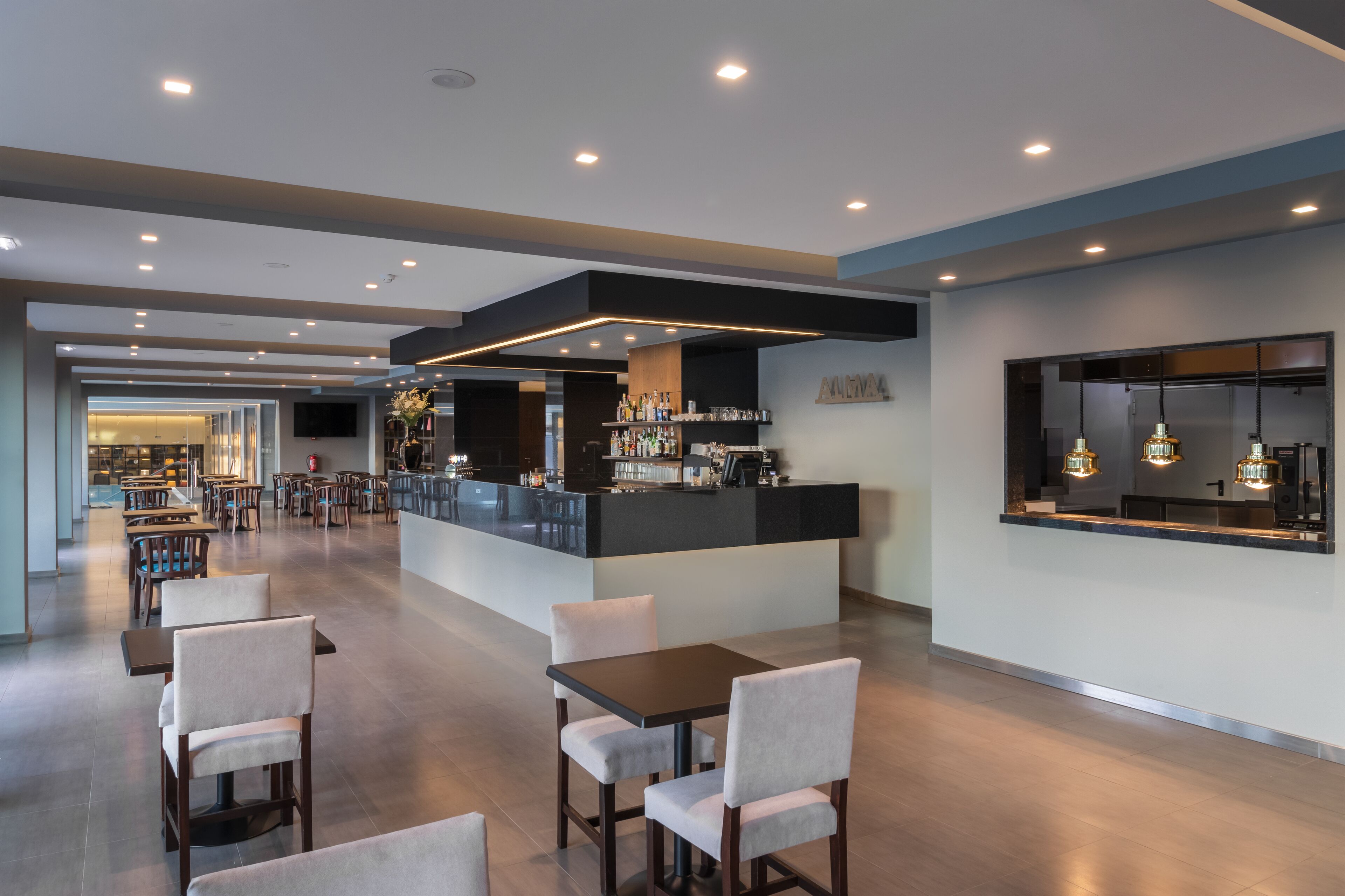 breakfast and dinner served, garden views