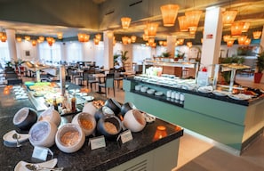 Free daily buffet breakfast