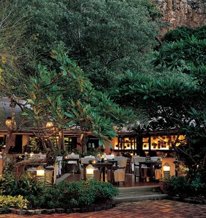 4 Restaurants, Frühstück, Mittagessen, Abendessen, internationale Küche