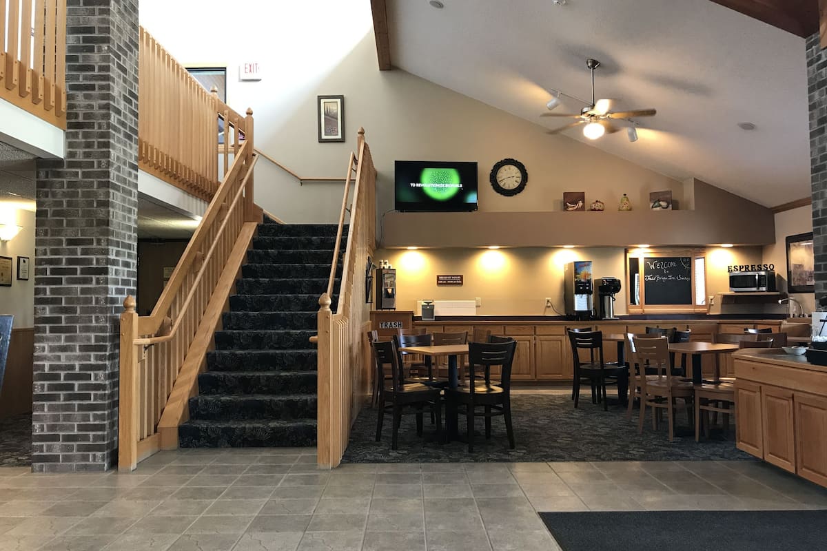 free daily full breakfast