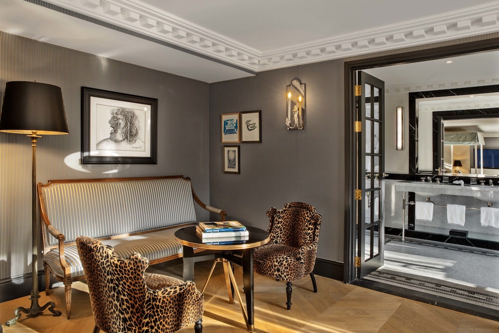 Hôtel de Berri Champs-Élysées, a Luxury Collection Hotel, Paris by null