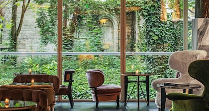 Hôtel de Berri Champs-Élysées, a Luxury Collection Hotel