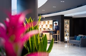 Reception - Mercure Budapest City Center Hotel (Budapest)