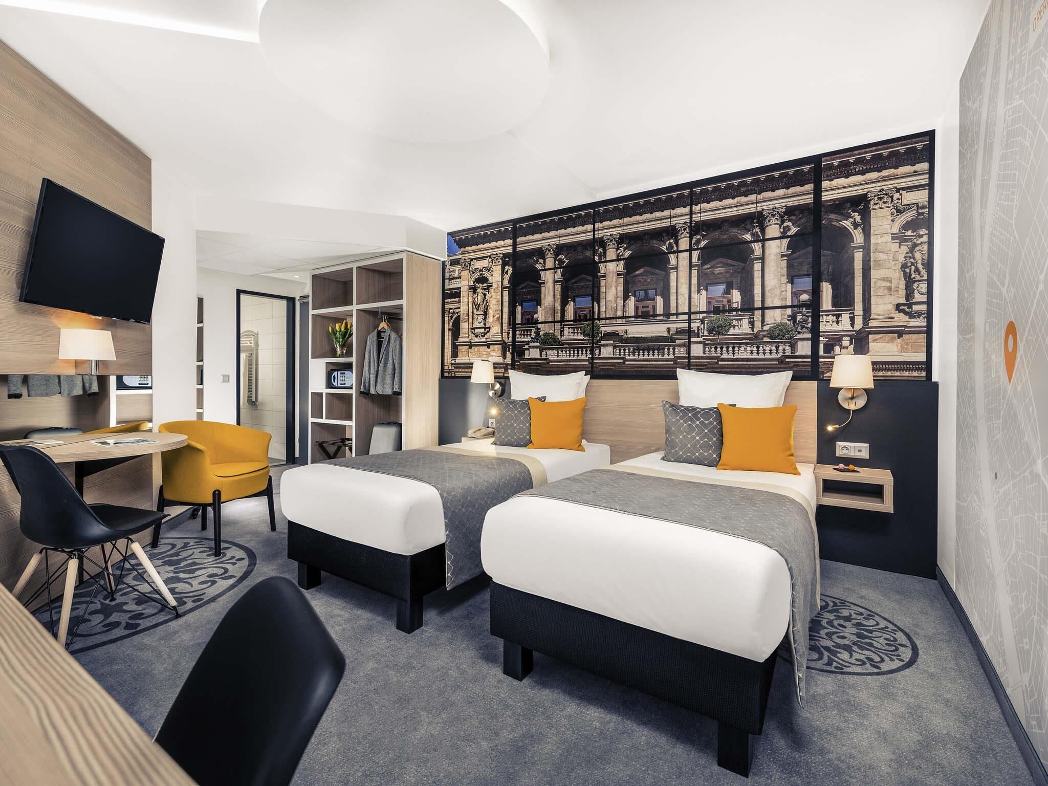 Ropa de cama hipoalergénica y minibar 