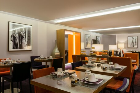 Hotel Le Derby Alma by Inwood Hotels - Image 38