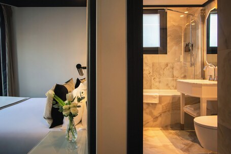 Hotel Le Derby Alma by Inwood Hotels - Image 23