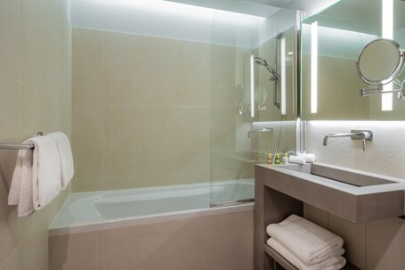 Hotel Le Derby Alma by Inwood Hotels - Image 43