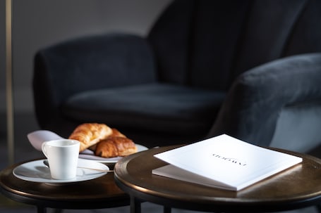 Hotel Le Derby Alma by Inwood Hotels - Image 47