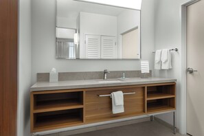 Premium bedding, down comforters, desk, blackout drapes