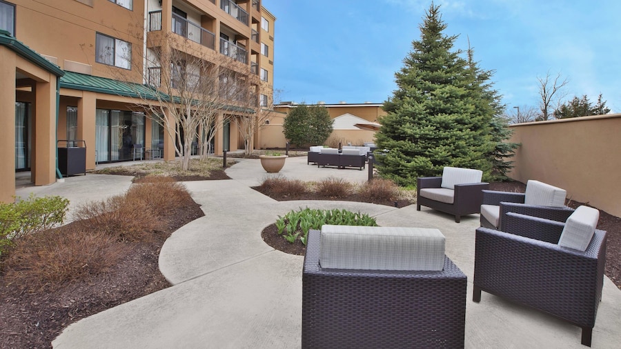 Courtyard Somerset by Marriott