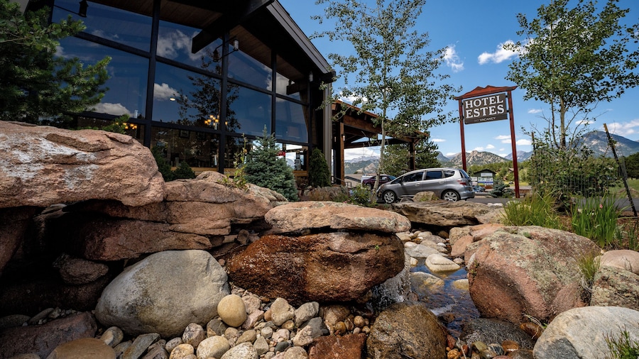 Hotel Estes
