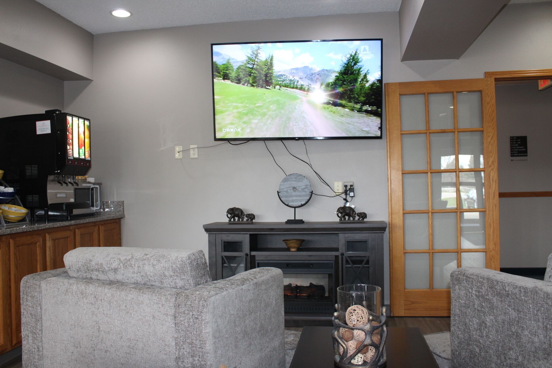 ロビー応接スペース