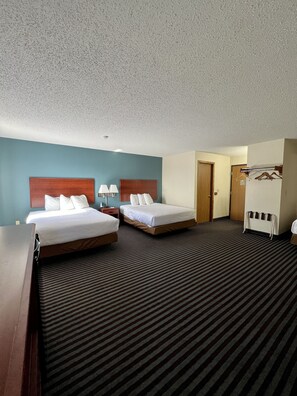 1 bedroom, premium bedding, desk, blackout drapes