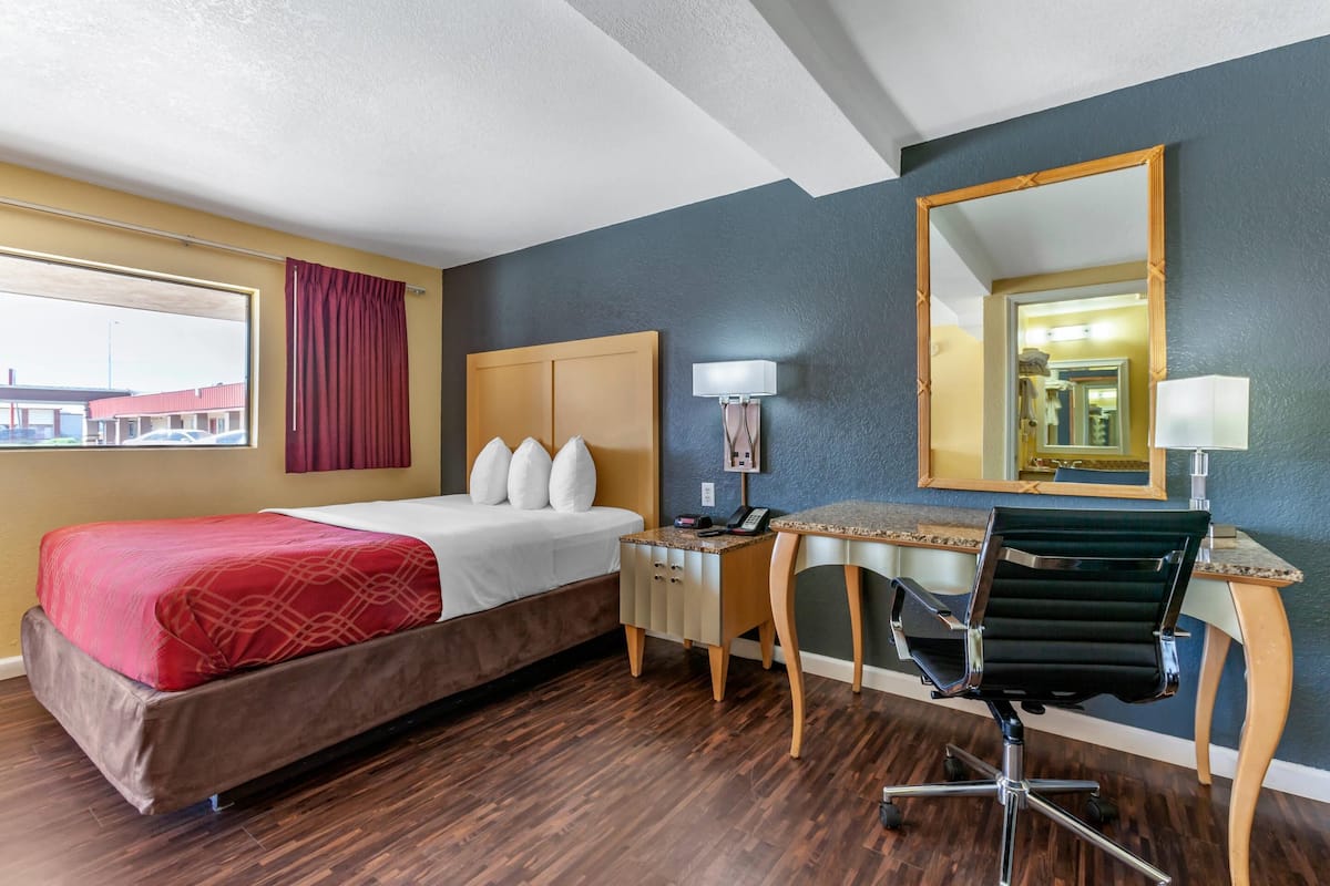 Desk, iron/ironing board, free WiFi, bed sheets
