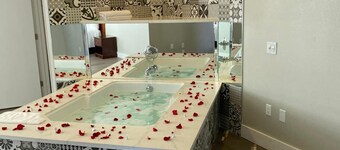 Mid City Inn and Suites