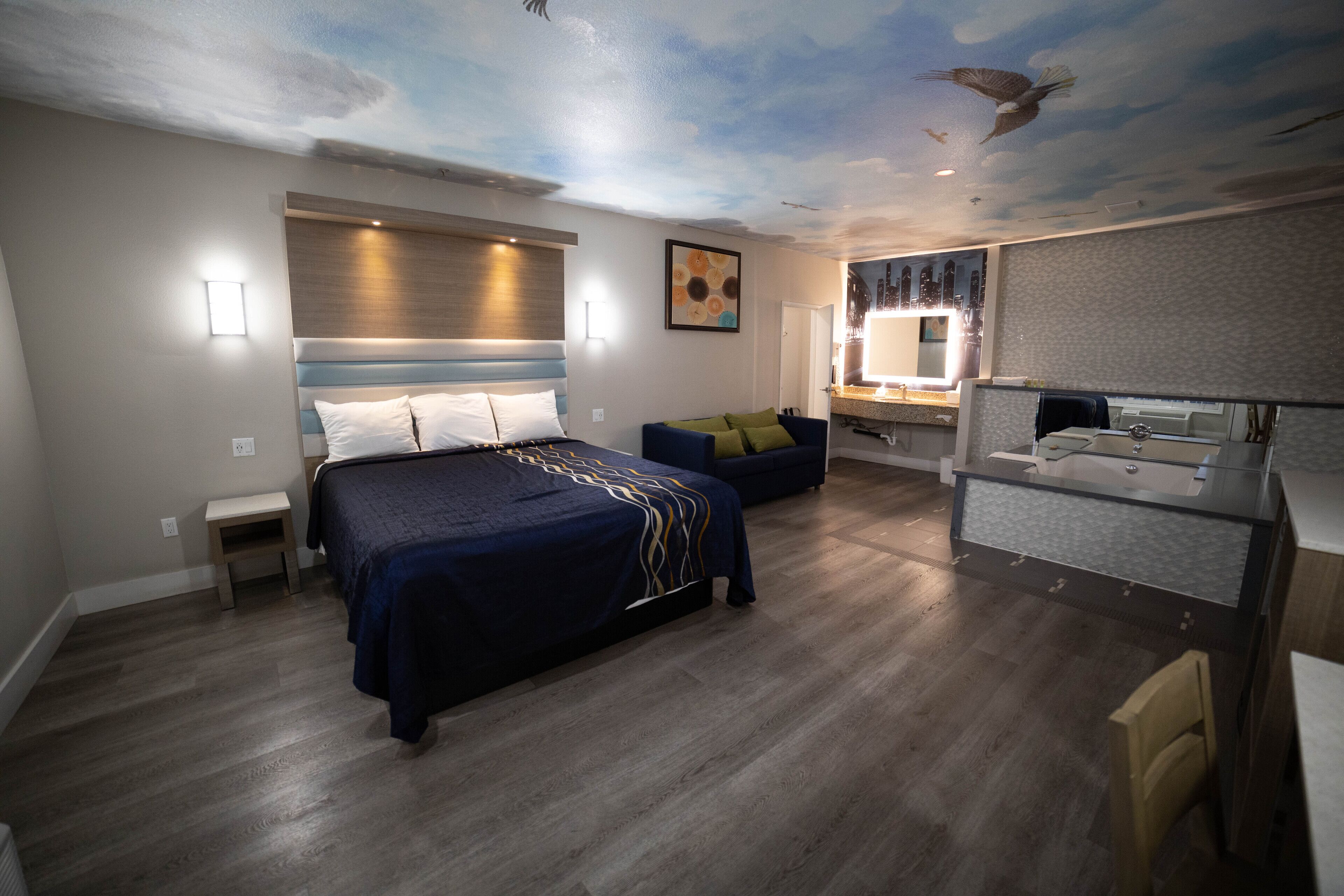 exclusive room | 1 bedroom, desk, iron/ironing board, free wifi