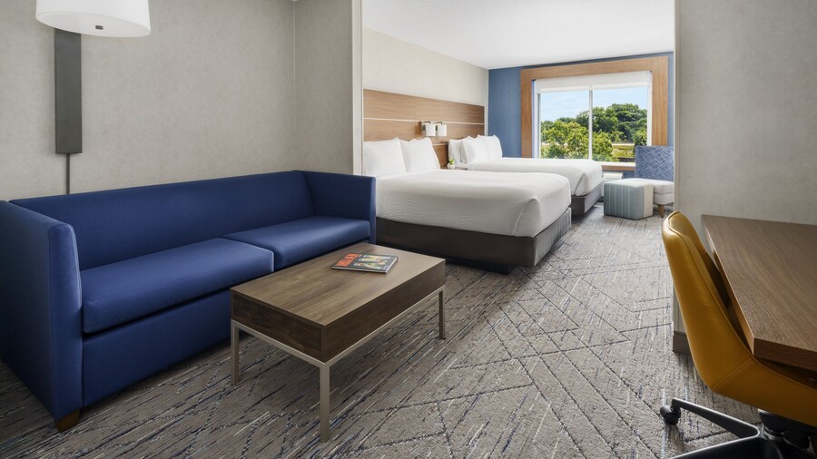 Holiday Inn Express Rochester NE- Irondequoit by IHG