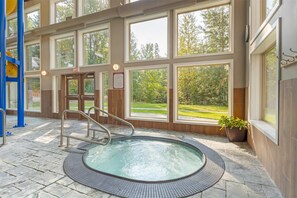 Indoor spa tub - Best Western Plus Valemount Inn & Suites (Valemount)