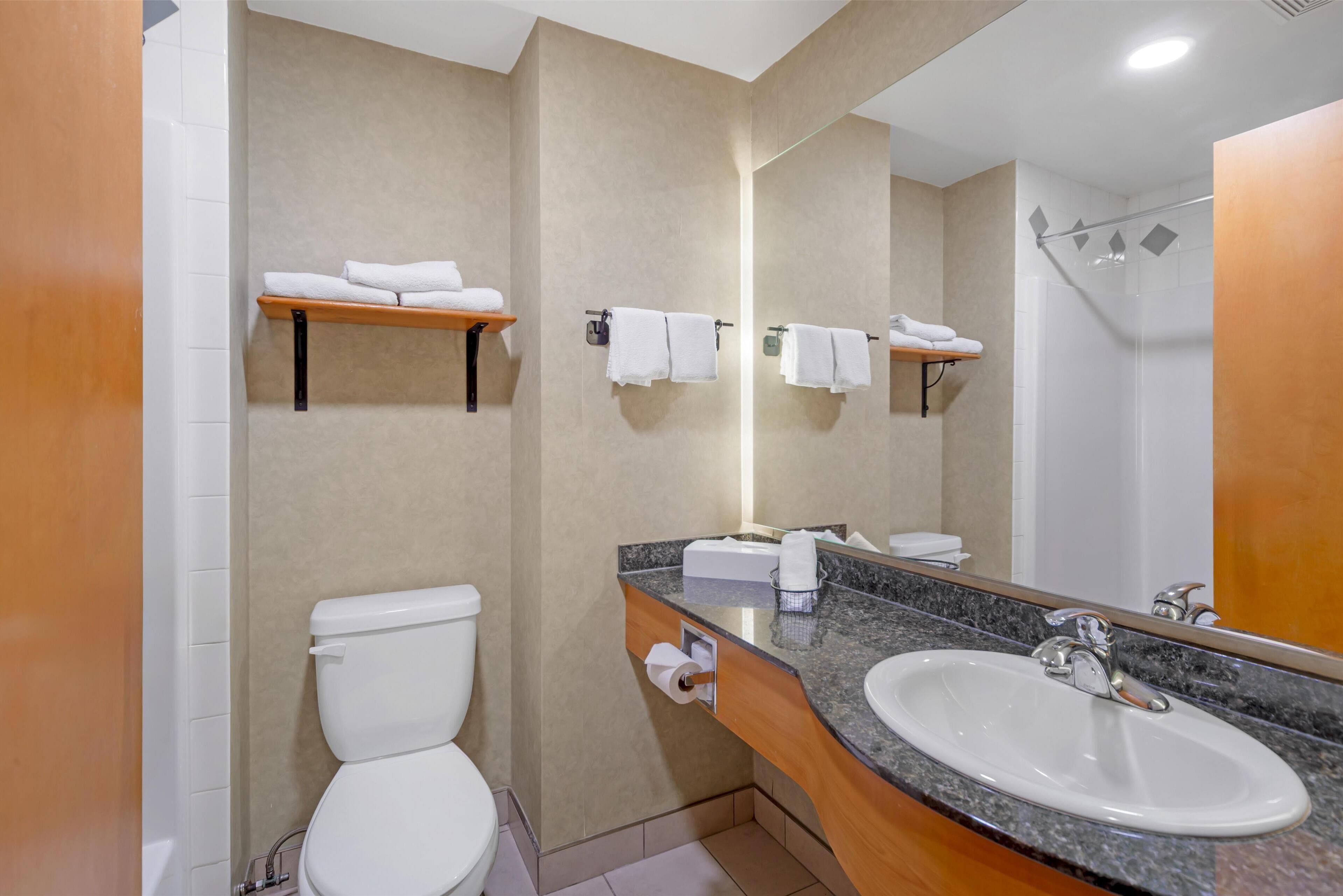 suite, multiple beds, non smoking, refrigerator & microwave (2nd floor) | bathroom | combined shower/bathtub, free toiletries, hair dryer, towels
