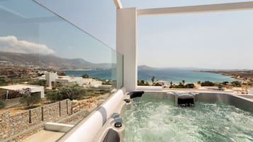 Executive Suite Outdoor Hot Tub Sea View | 1 間睡房、高級寢具、迷你吧、房內夾萬