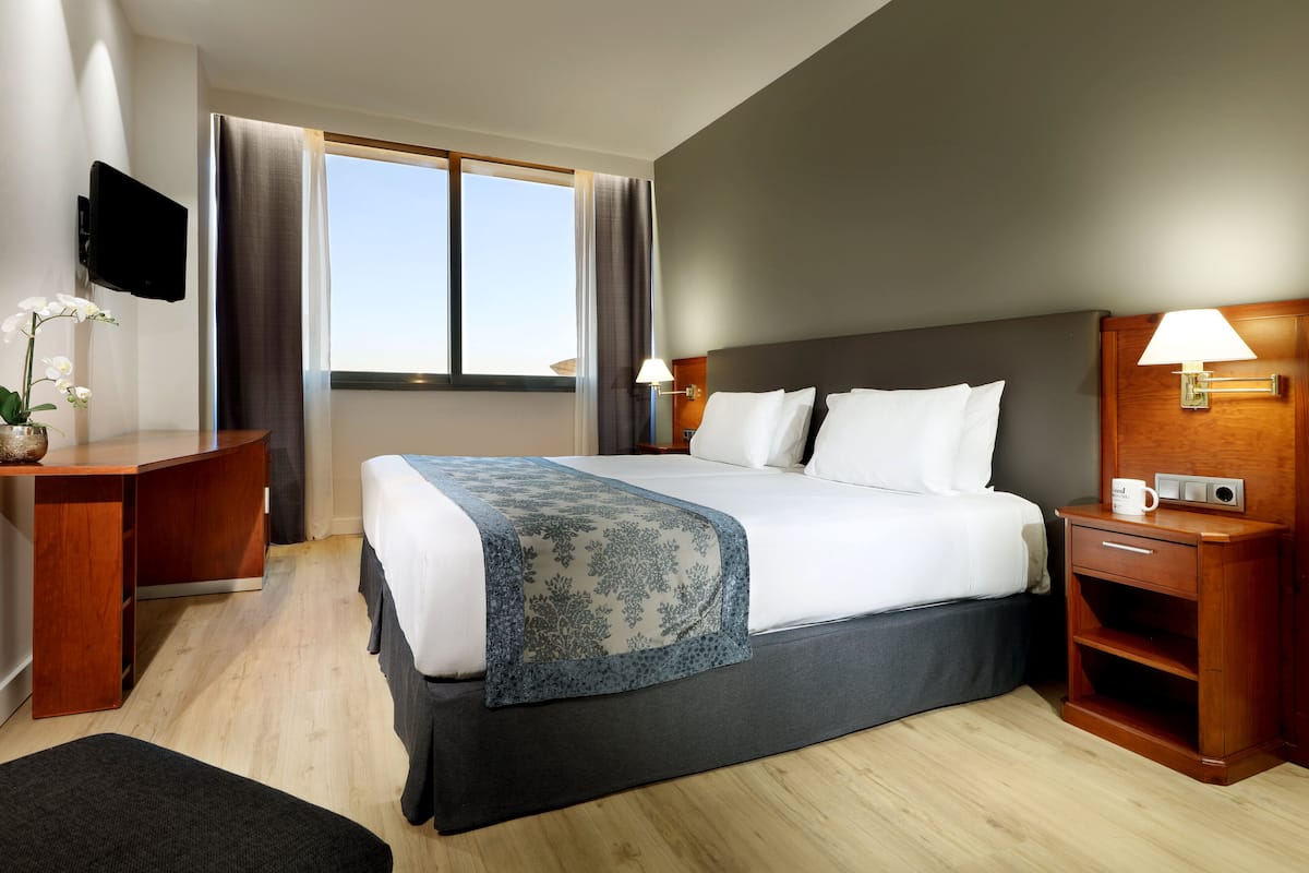 Minibar, in-room safe, desk, blackout drapes