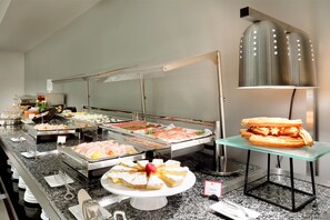 Daily buffet breakfast (EUR 13 per person)