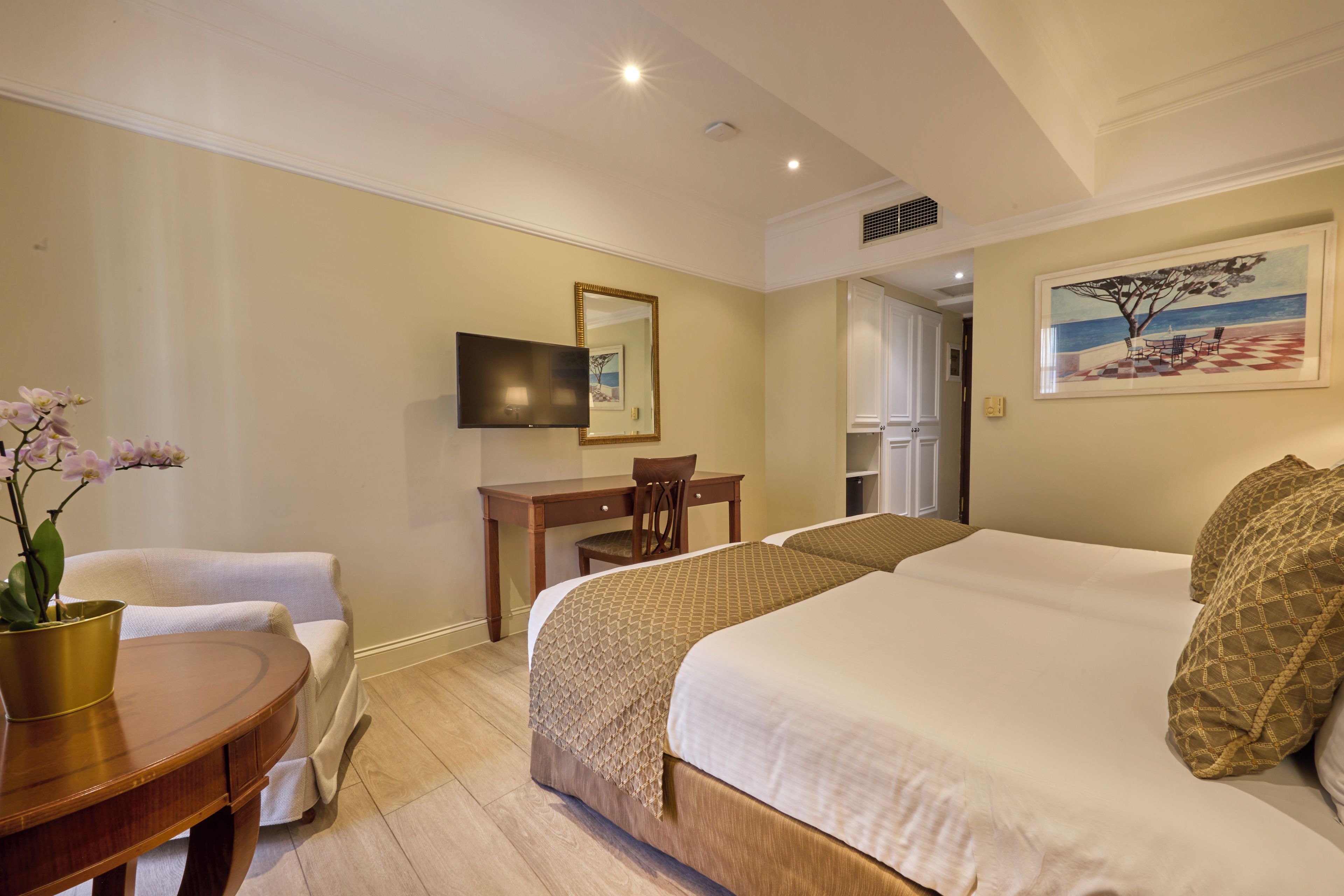 Photo - Hera Hotel