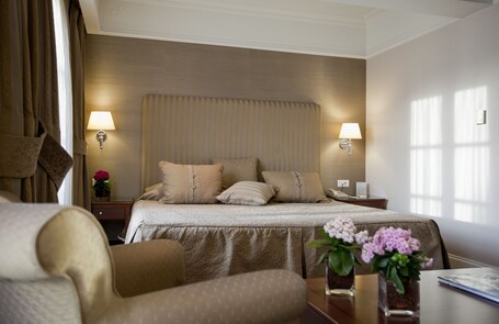 Hera Hotel - Image 36