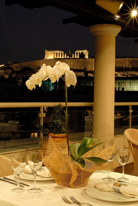 Hera Hotel - Image 47