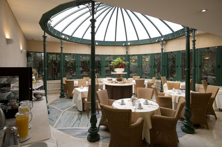 Hera Hotel - Image 24